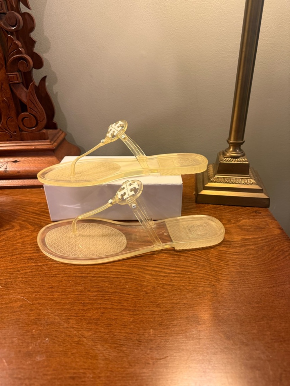 Tory Burch Mini Miller Clear White Jelly Thong Sandals Size 9 - Picture 5 of 9